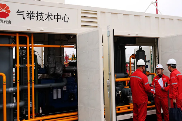 Enertek助力重庆气矿在页岩气平台首次实施“一机三举”成功复产气井!